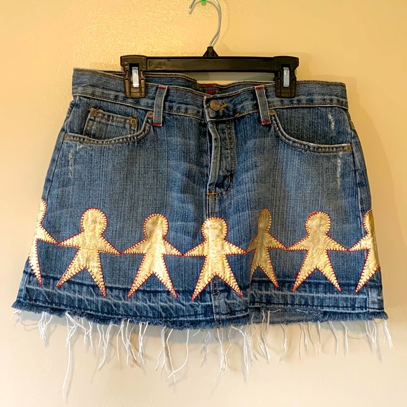 Furst Dresses & Skirts - Furst button fly denim skirt with cool design size 29